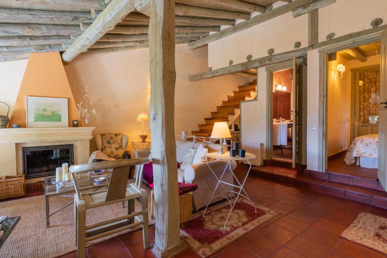Posada Real La Casa De Arriba Navarredonda de Gredos Rom bilde